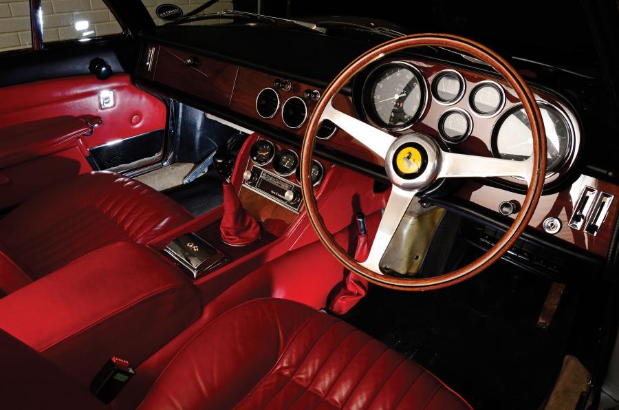  Ferrari 500 Superfast 1965 года  (фото 23 из 53)